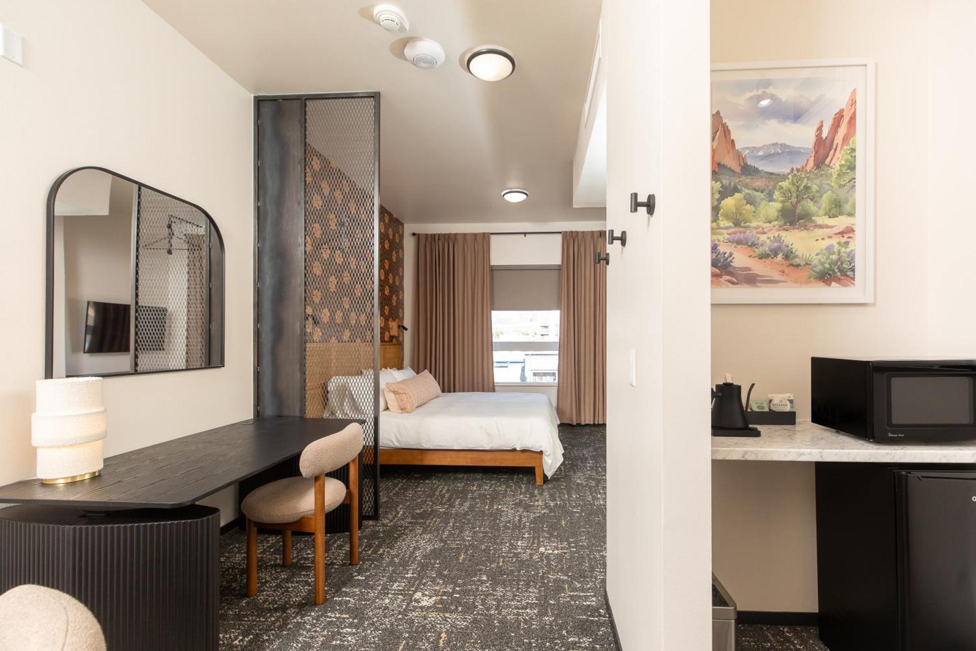 Kinship Landing Hotel โคโลราโดสปริงส์ ภายนอก รูปภาพ
