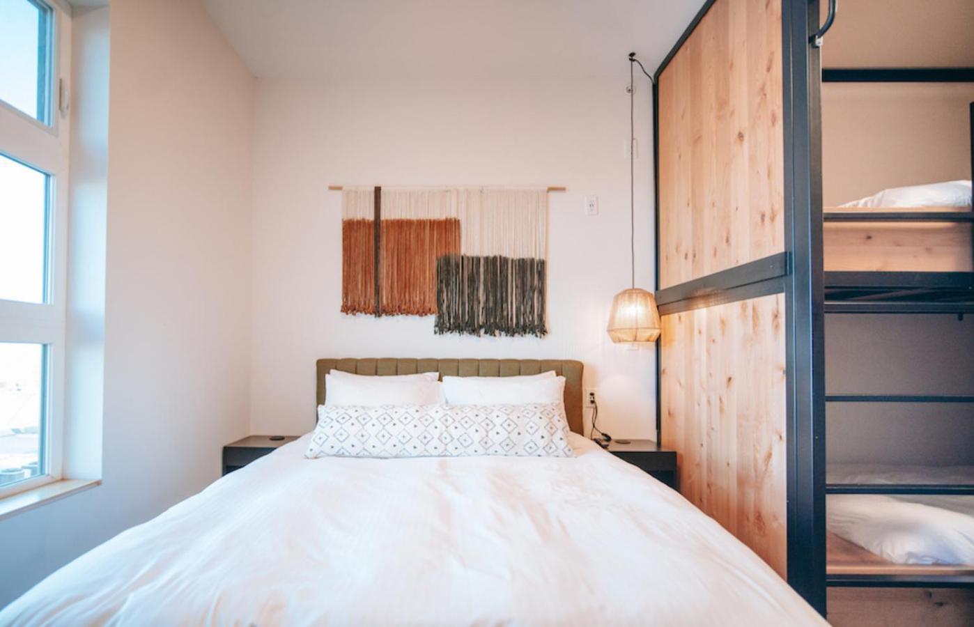 Kinship Landing Hotel โคโลราโดสปริงส์ ภายนอก รูปภาพ
